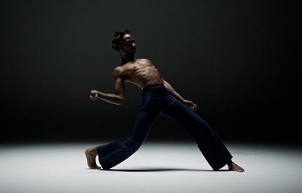 In Motion: Absque Originis