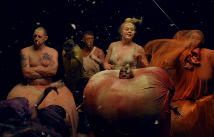 NOWNESS Experiments: The Still Life of a Peach