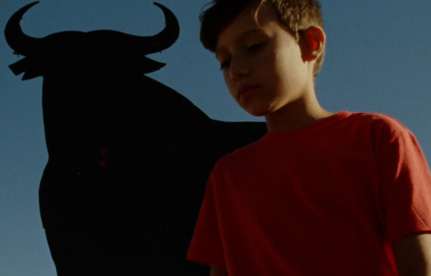 NOWNESS Shorts: Niño
